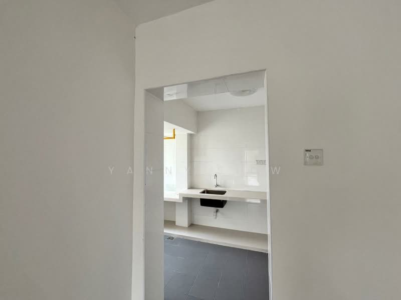 Pangsapuri untuk Dijual di Winner Court B - Yanny Siow - Kitchen - PropertyGuru.com.my