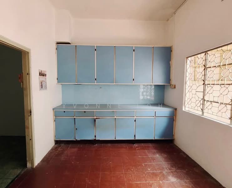 2-storey Terraced House for Sale in George Town (Penang) - Yvonne Loh - Kitchen - PropertyGuru.com.my