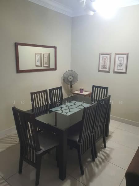 Service Residence for Sale at Pangsapuri Tanah Emas (Golden Sands) - Johnson Chong - Dining Room - PropertyGuru.com.my