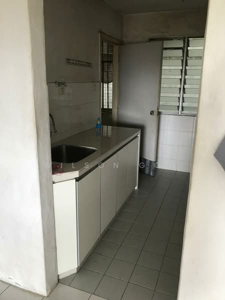 Pangsapuri untuk Dijual di Taman Kristal - Wilson Goh - Kitchen - PropertyGuru.com.my