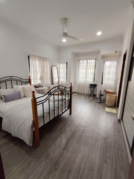 Rumah Teres 2-Tingkat untuk Dijual di Taman Setia Indah (Tebrau) - Tommy Tai - Bedroom - PropertyGuru.com.my