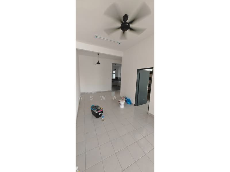 Rumah Teres 1-Tingkat untuk Dijual di Parit Puntar (Perak) - Aswad . - Living Room - PropertyGuru.com.my