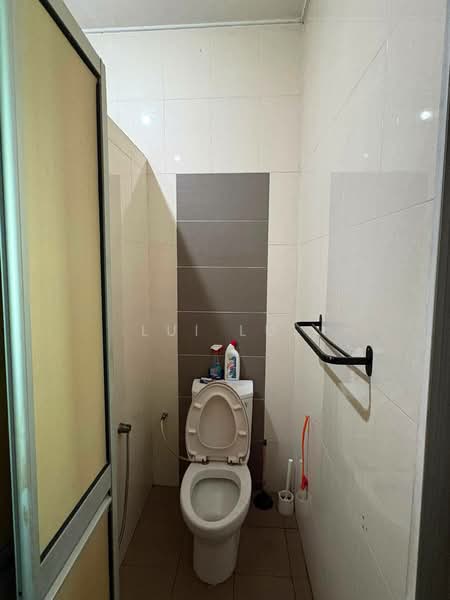 Rumah Teres 1-Tingkat untuk Dijual di Taman Ungku Tun Aminah (Skudai) - Lui Lui - Bathroom - PropertyGuru.com.my