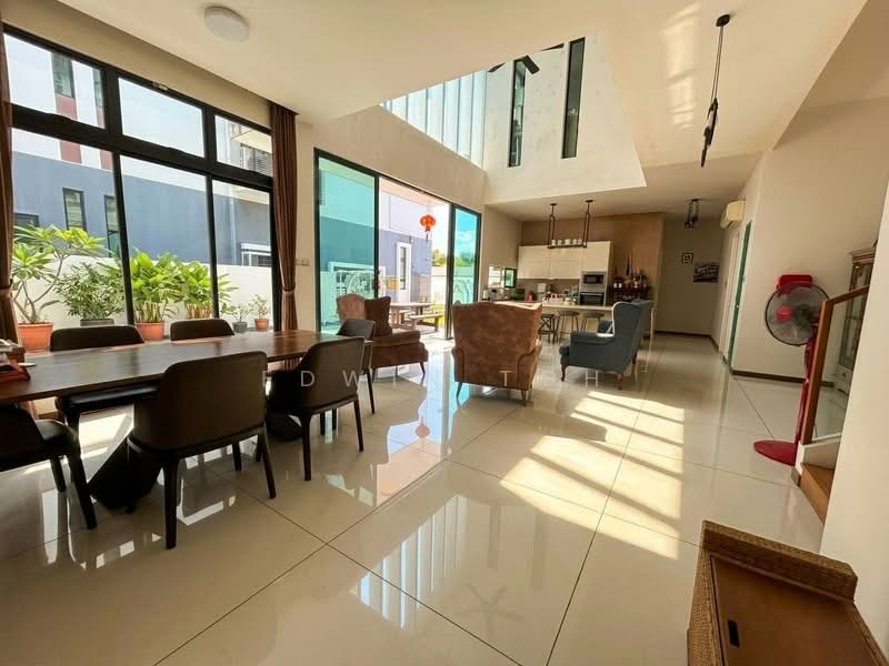 Bungalow House untuk Dijual di Masai (Johor) - Edwin Toh - Living Room - PropertyGuru.com.my