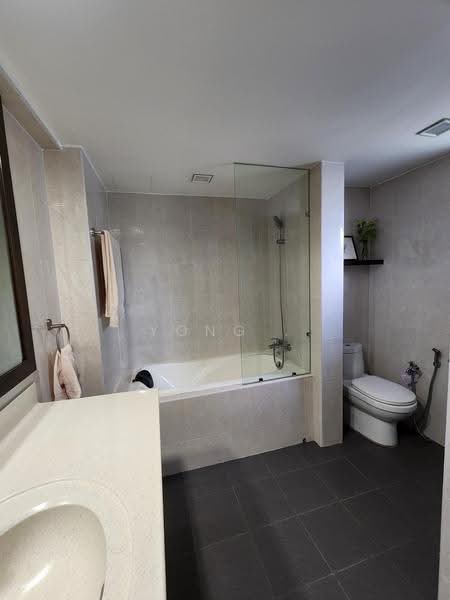 Kondominium untuk Dijual di Laman Suria - Yong . - Bathroom - PropertyGuru.com.my