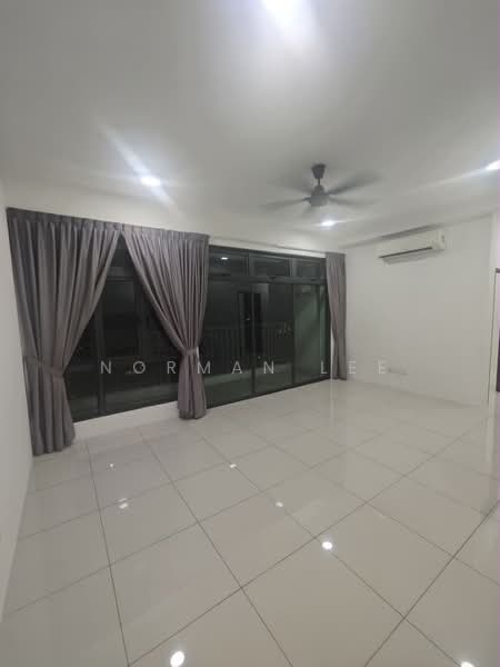 Kediaman Servis untuk Disewa di 8Scape Residence @ Sutera - Norman Lee - Living Room - PropertyGuru.com.my
