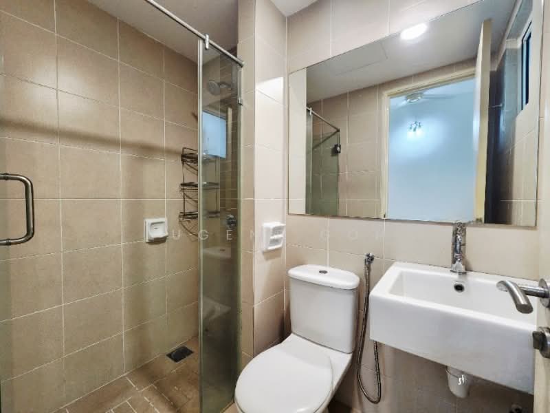 Service Residence for Sale at Tiara Mutiara / The Crown - Eugene Goh - Bathroom - PropertyGuru.com.my