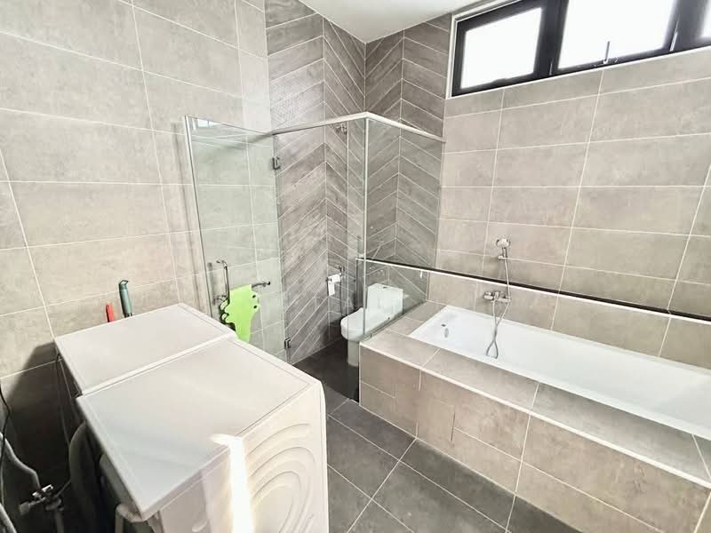 Rumah Berkembar untuk Dijual di Taman Nusa Sentral (Iskandar Puteri (Nusajaya)) - Crystal Tan - Bathroom - PropertyGuru.com.my