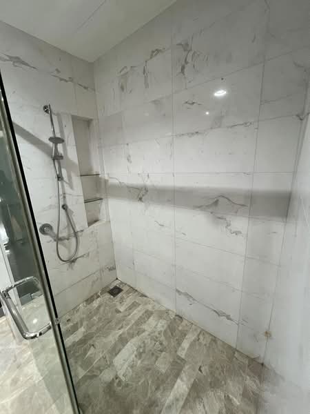 Service Residence for Sale at The Face Suites (Platinum Suites) - Keith Tan - Bathroom - PropertyGuru.com.my