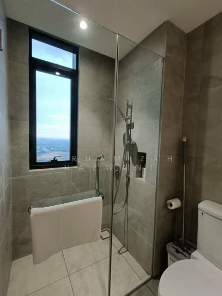Service Residence for Rent at Hill10 Residence @ i-City - NURHAMIZAH HAZWANI - Bathroom - PropertyGuru.com.my
