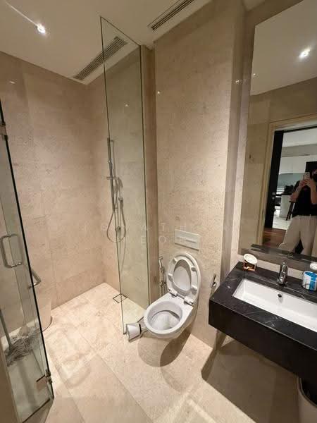 Service Residence for Rent at Banyan Tree Signatures - Jonathan Yeoh - Bathroom - PropertyGuru.com.my