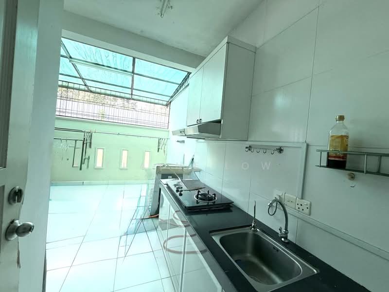 2.5-storey Terraced House for Sale in Johor Bahru (Johor) - Elayne Low - Kitchen - PropertyGuru.com.my