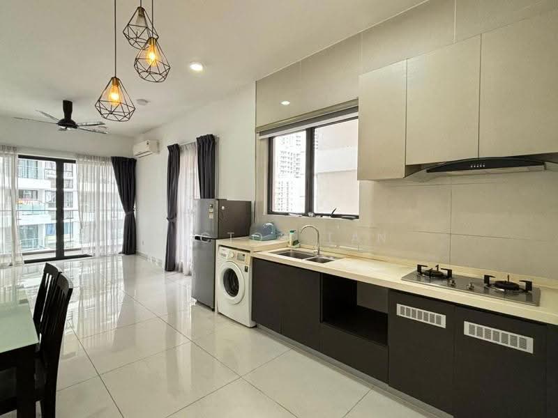Condominium for Rent at Bay Point @ Country Garden Danga Bay - Victor Tan - Kitchen - PropertyGuru.com.my