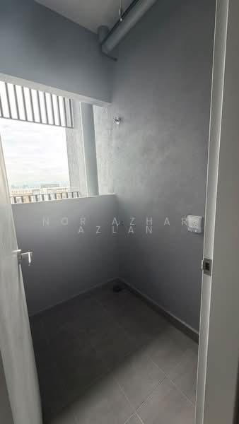 Kediaman Servis untuk Dijual di Teja @ Subang Jaya City Centre (SJCC) - Nor Azhar Azlan - Balcony - PropertyGuru.com.my