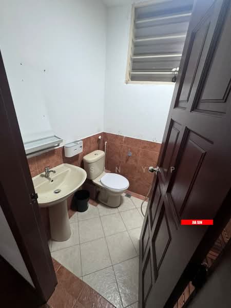 2-storey Terraced House for Sale in Pulau Tikus (Penang) - Jiasin Yap - Bathroom - PropertyGuru.com.my