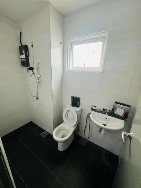 Kondominium untuk Dijual di Lavender Residences - Wan Hilmi - Bathroom - PropertyGuru.com.my