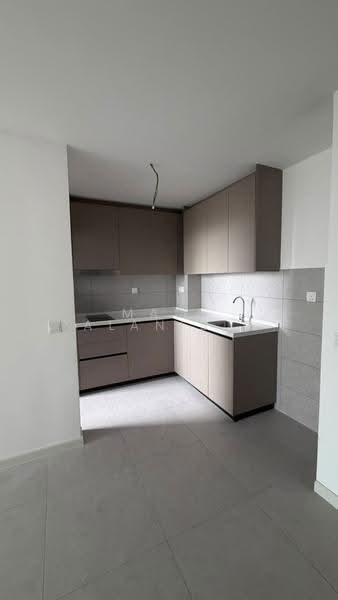 Service Residence for Sale at Teja @ Subang Jaya City Centre (SJCC) - Mala Palanisamy - Kitchen - PropertyGuru.com.my