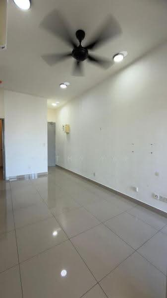 Kediaman Servis untuk Disewa di Ayuman Suites - Kathy Yap - Living Room - PropertyGuru.com.my