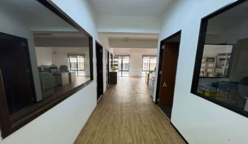 Kedai untuk Dijual di Sri Hartamas (Sri Hartamas) - Tina Chua - Corridor - PropertyGuru.com.my