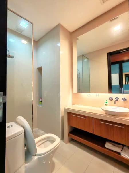 Service Residence for Sale at Straits Quay (The Suites at Waterside) - Chris Teoh - Bathroom - PropertyGuru.com.my