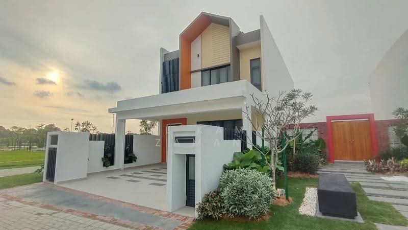 2-storey Terraced House for Sale in Taman Pinggiran Cyber (Cyberjaya) - Azizul Kamarul Zaman - Exterior - PropertyGuru.com.my