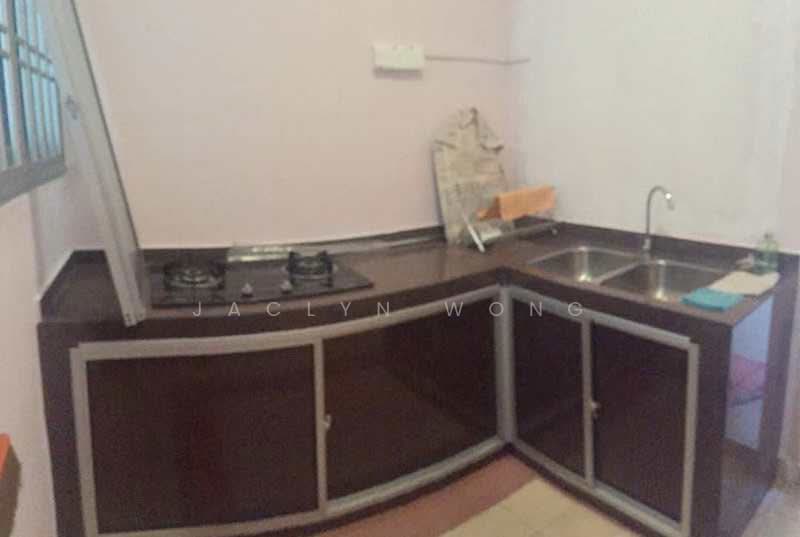 Rumah Teres 2-Tingkat untuk Disewa di Bandar Baru Permas Jaya (Permas Jaya) - Jaclyn Wong - Kitchen - PropertyGuru.com.my
