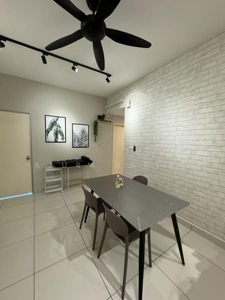 Service Residence for Rent at Parc 3 - Azura Hariri - Dining Room - PropertyGuru.com.my
