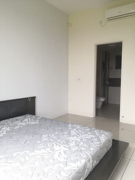 Kediaman Servis untuk Disewa di Greenfield Regency - Victor Tan - Bedroom - PropertyGuru.com.my