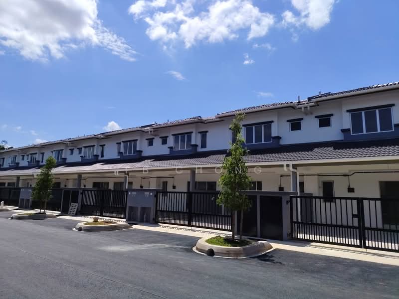 2-storey Terraced House for Sale in Desa Pinggiran Bayu (Mantin) - FB Chong - Exterior - PropertyGuru.com.my