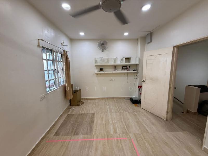 Rumah Teres 2-Tingkat untuk Dijual di Taman Wawasan (Puchong) - Junbin Low - Interior - PropertyGuru.com.my