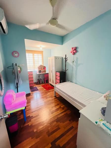 2.5-storey Terraced House for Sale in Bandar Baru Bangi (Selangor) - Wan Hilmi - Bedroom - PropertyGuru.com.my
