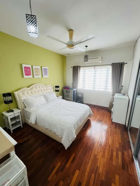 2.5-storey Terraced House for Sale in Bandar Baru Bangi (Selangor) - Wan Hilmi - Bedroom - PropertyGuru.com.my