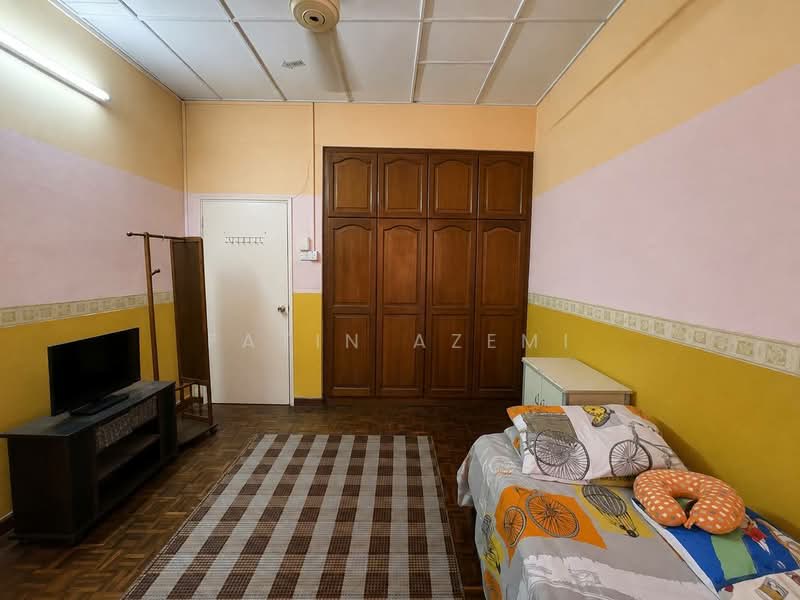 2-storey Terraced House for Sale in Usj 9 (Subang Jaya) - Fatin Azemi - Bedroom - PropertyGuru.com.my