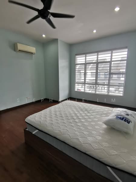 Rumah Teres untuk Dijual di Kemuning Utama (Shah Alam) - Stephanie Lim - Bedroom - PropertyGuru.com.my