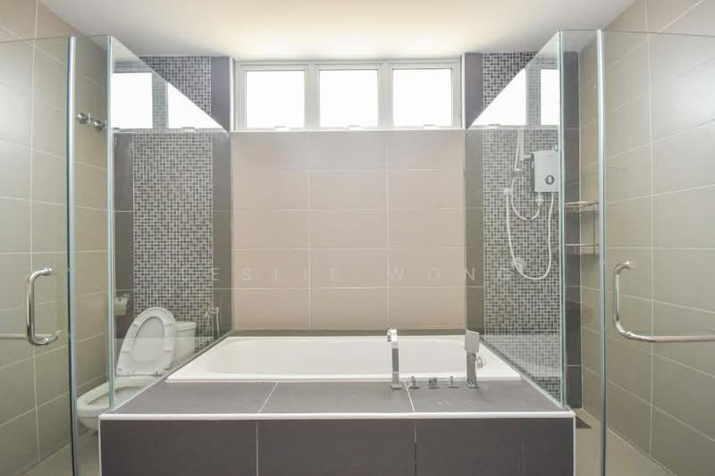 3-storey Terraced House for Rent in Taman Nusa Sentral (Iskandar Puteri (Nusajaya)) - Leslie Wong - Bathroom - PropertyGuru.com.my