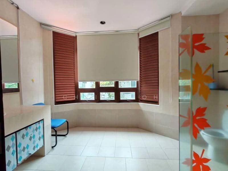 Rumah Berkembar untuk Dijual di Batu Ferringhi (Penang) - Chris Teoh - Bathroom - PropertyGuru.com.my