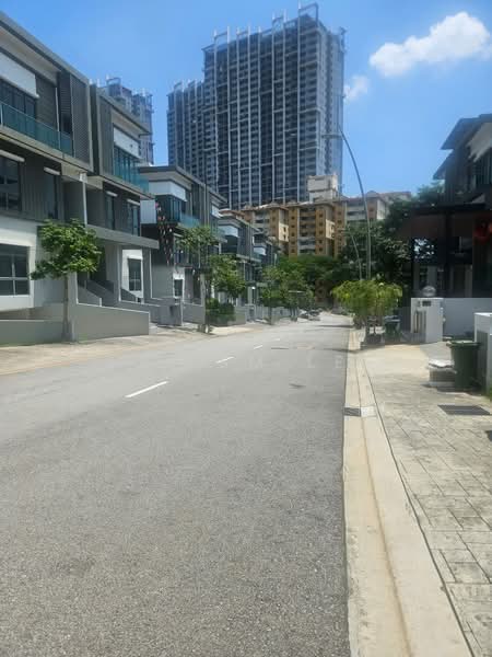 Rumah Berkembar untuk Dijual di Desa Petaling (Kuala Lumpur) - Mei SM Lee - Desa Hill Villas, Desa Petaling - PropertyGuru.com.my