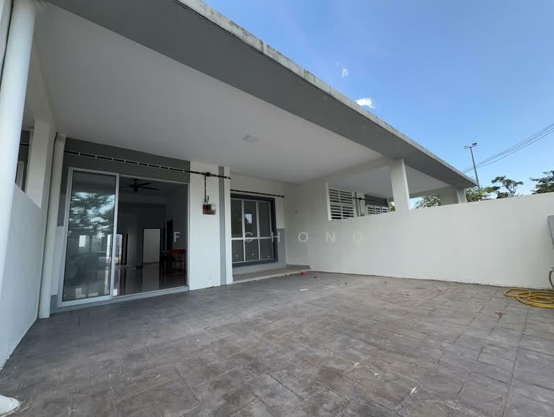 1-storey Terraced House for Sale in Kampung Sungai Kembong Hilir (Bangi) - FB Chong - Exterior - PropertyGuru.com.my