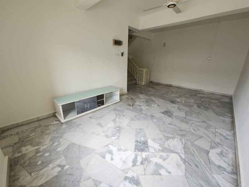 Townhouse for Rent in Bukit Jalil (Kuala Lumpur) - Hon Ian - Living Room - PropertyGuru.com.my