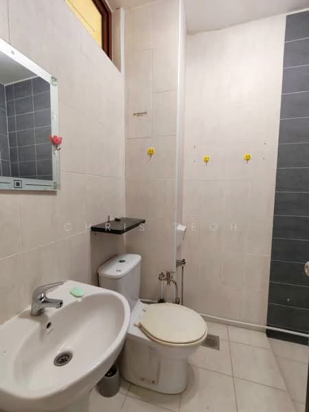 Rumah Berkembar untuk Disewa di Batu Ferringhi (Penang) - Chris Teoh - Bathroom - PropertyGuru.com.my