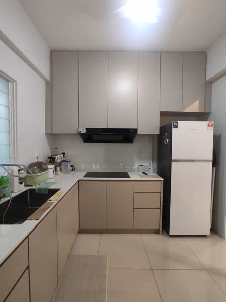 Kondominium untuk Disewa di Havana Beach Residences - Kim Tan - Kitchen - PropertyGuru.com.my
