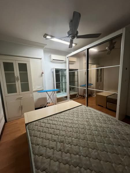 Pangsapuri untuk Disewa di Pangsapuri Fairway View - Kaze Kang - Bedroom - PropertyGuru.com.my
