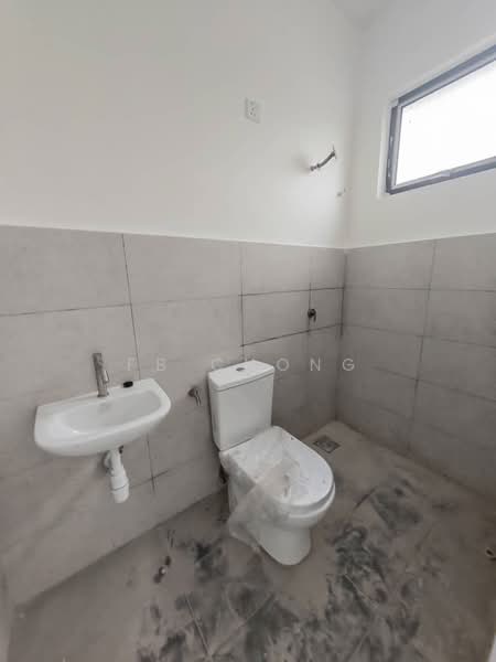 2-storey Terraced House for Sale in Kota Warisan (Sepang) - FB Chong - Bathroom - PropertyGuru.com.my