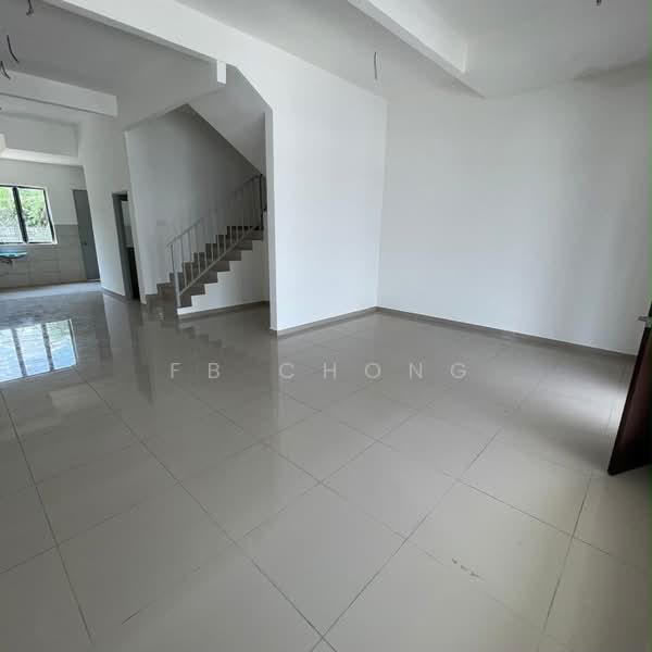 2-storey Terraced House for Sale in Kota Warisan (Sepang) - FB Chong - Living Room - PropertyGuru.com.my