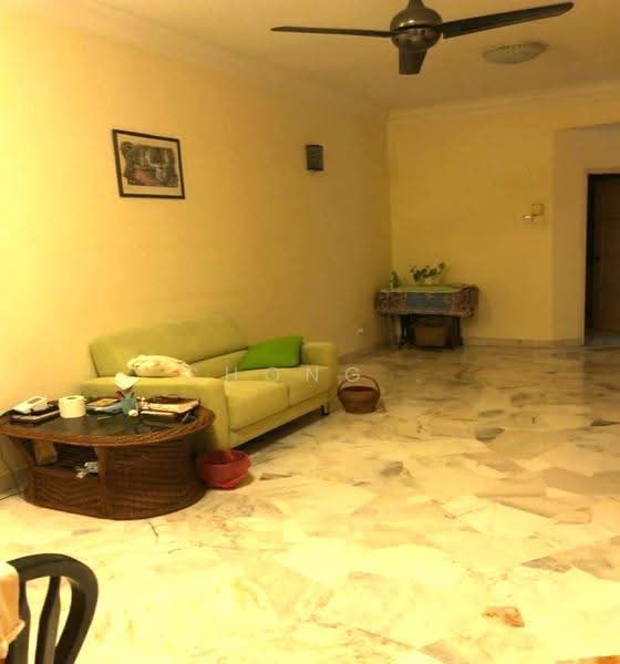 Townhouse for Sale in Taman Bukit Indah (Kajang) - Chong . - Living Room - PropertyGuru.com.my