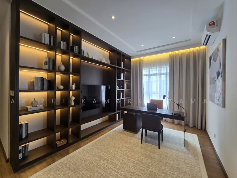Twin Villas for Sale in Kajang (Selangor) - Azizul Kamarul Zaman - Study - PropertyGuru.com.my