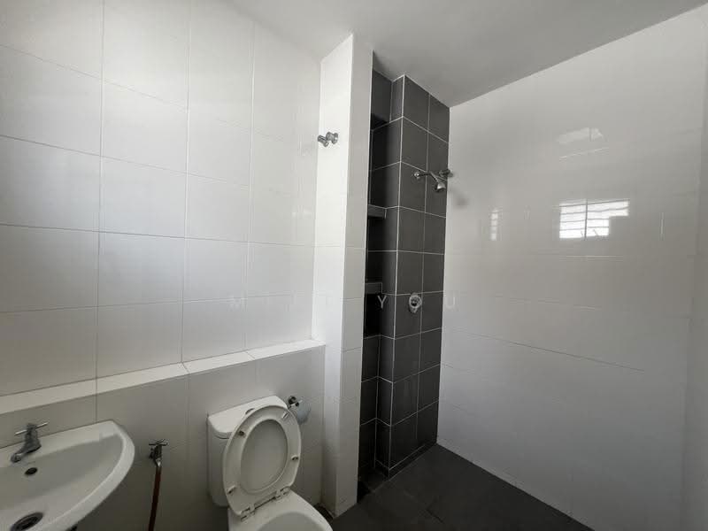 Rumah Teres 2-Tingkat untuk Disewa di Kota Kemuning (Shah Alam) - Miki You - Bathroom - PropertyGuru.com.my