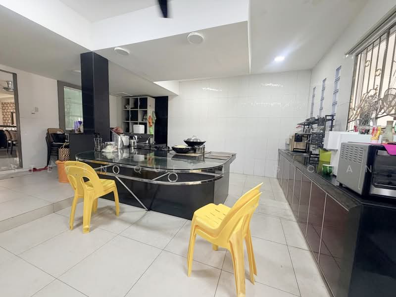 3-storey Terraced House for Sale in Penampang (Sabah) - Steven Quek - PropertyGuru.com.my