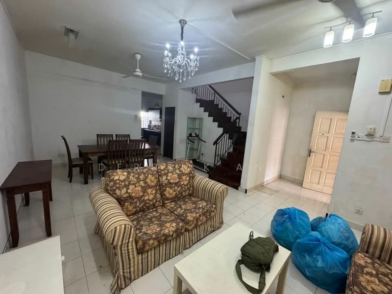Rumah Teres 2-Tingkat untuk Dijual di Denai Alam (Shah Alam) - Derrick Ang - Living Room - PropertyGuru.com.my