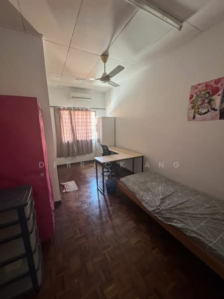 Rumah Teres 2-Tingkat untuk Dijual di Denai Alam (Shah Alam) - Derrick Ang - Bedroom - PropertyGuru.com.my